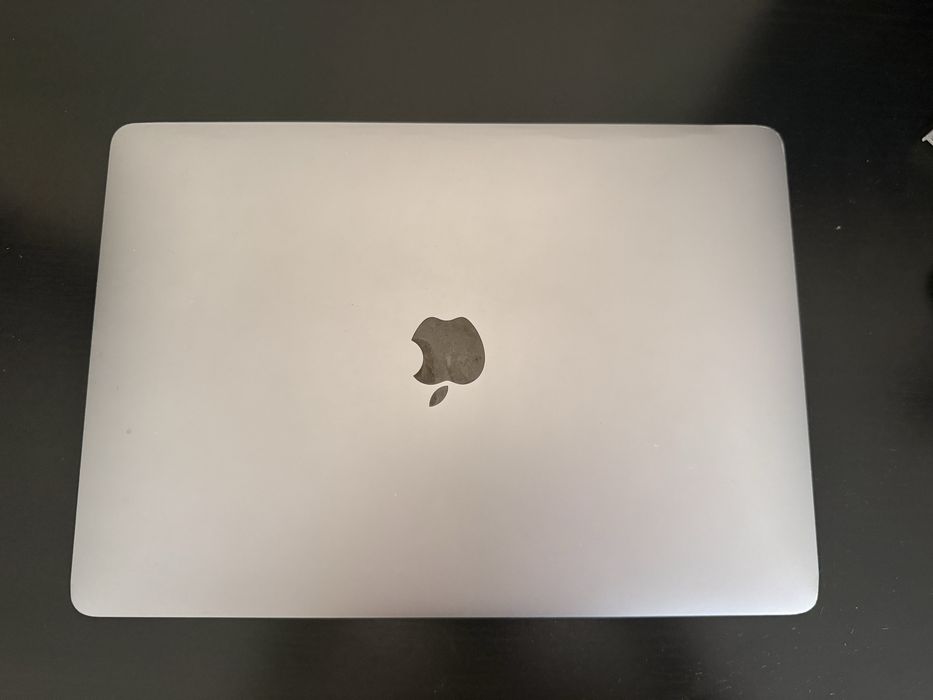 MacBook Air M1 - Funcionando 100% (Com detalhes estéticos)