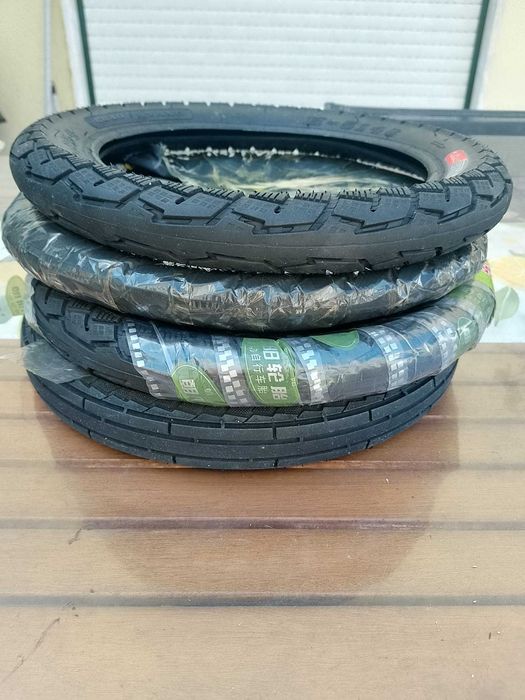 Pneus CST para bicicletas ou monociclos