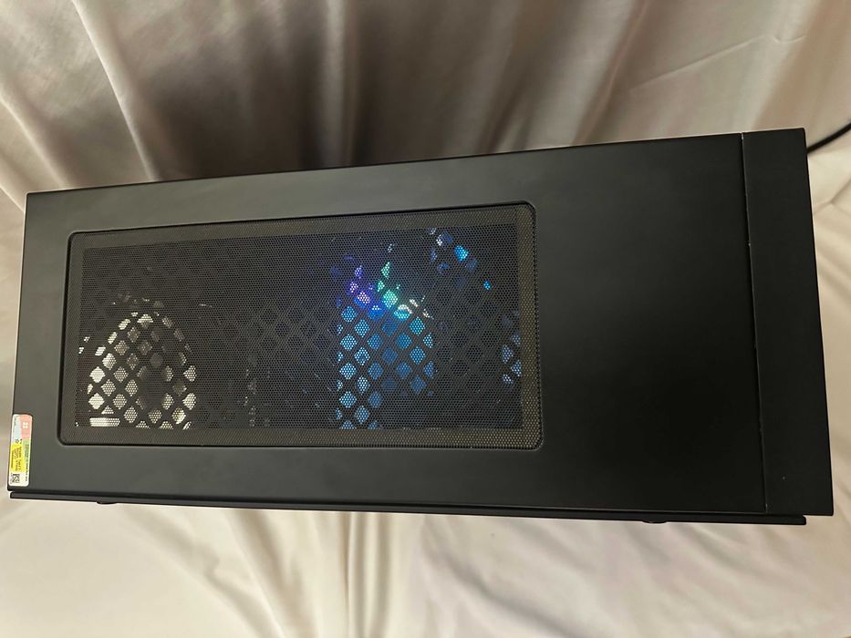 Torre rtx 3060 12gb, I5-9400F (usado) + Teclado: HyperX Alloy Rise 75 (novo e selado)