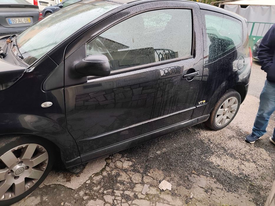 Citroen C2 VTR com batida
