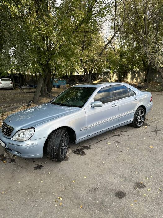 Продам мерседес 220