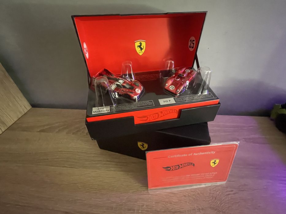 Hot wheels x Ferrari Heritage set Gliwice Szobiszowice • OLX.pl