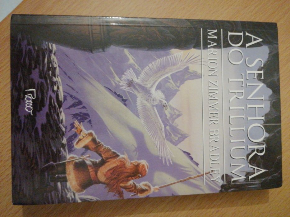 "A Senhora do Trillium" de Marion Zimmer Bradley