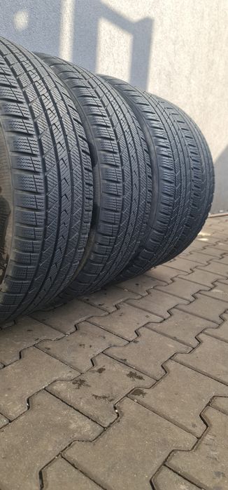 235/50/19 Vrederstein