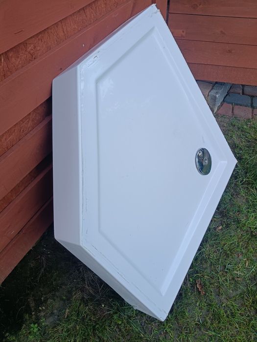 Brodzik pięciokątny z syfonem BDB stan.Bez Rys. 80 x80 wysokość 14 cm