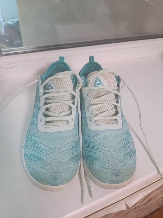 Кросівки Reebok 38.5