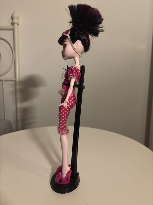 Monster High Draculaura Dead Tired