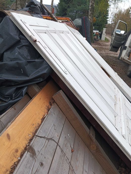 Dębowe drzwi skrzydłowe garażowe