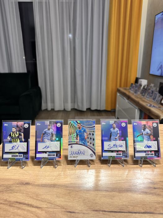 Zestaw autografów Manchester City Topps Silva Dias Walker Doku Savinho