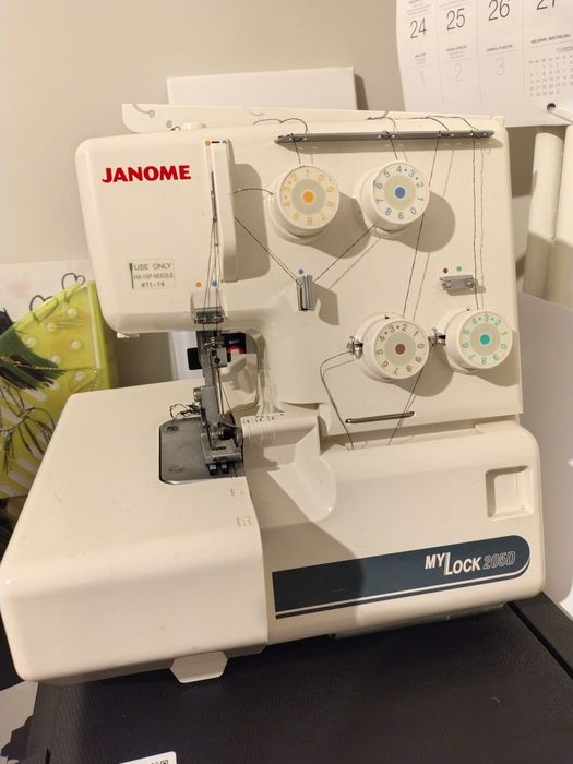 Maszyba do szycia overlock janome my lock 205 D