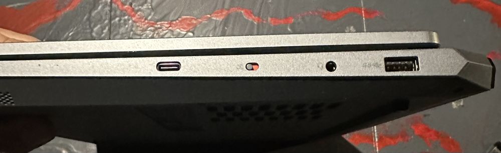 Ноутбук Lenovo LOQ 24’