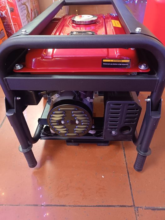 Генератор Shizai 3800газ-бензин медь