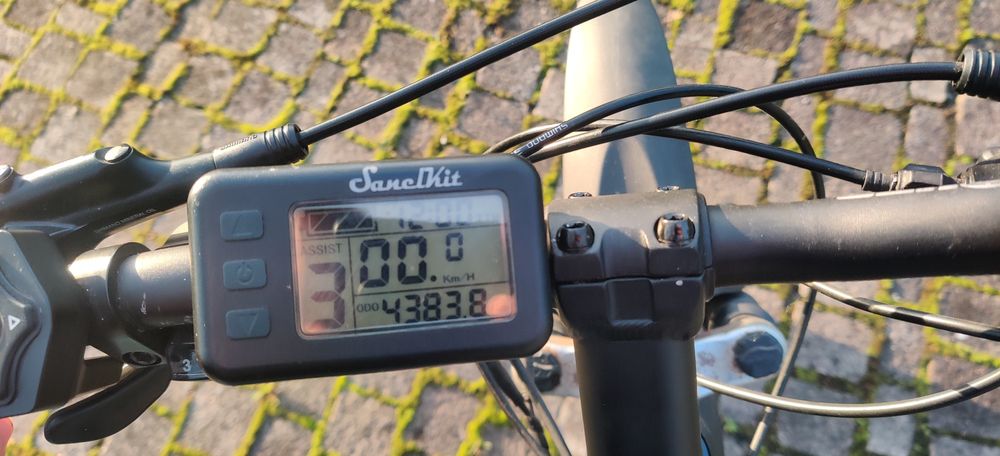 Bicicleta eletrica 350W 36V 14Ah c/ travões hidráulicos