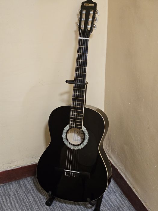 Gitara klasyczna niemecka Clifton 4/4.