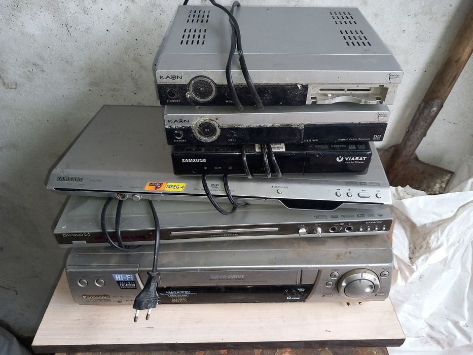 Продам        DVD