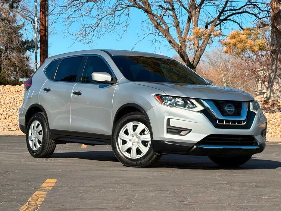 Nissan Rogue S      2018