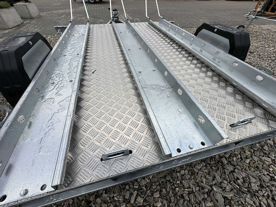 TEMARED MOTO 3 Premium DMC 750 kg na 3 motocykle podłoga ALU LED