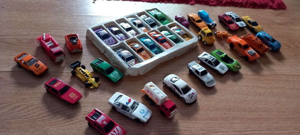 Carrinhos brinquedos 40