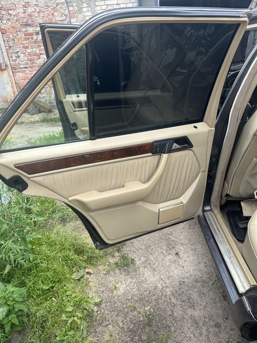 Салон mercedes w124