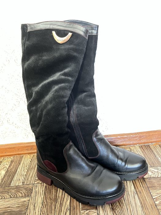 Продам зимові сапоги