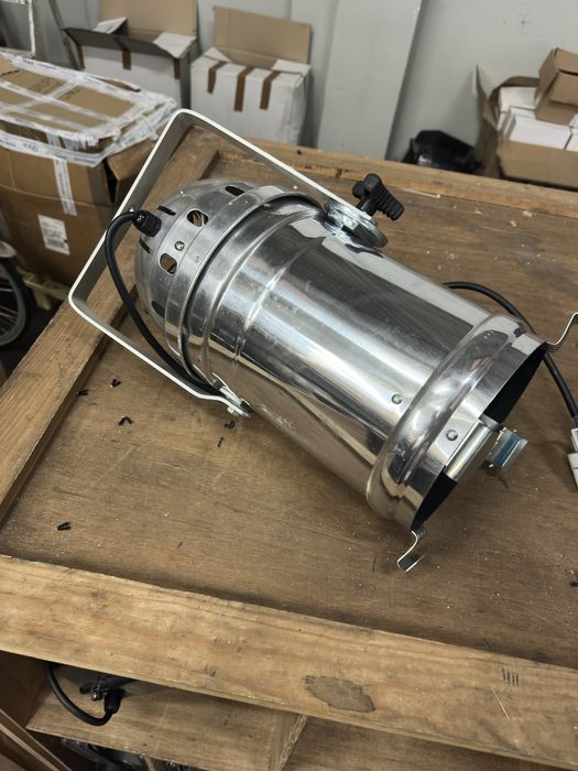 Iluminação Alumínio Par Can