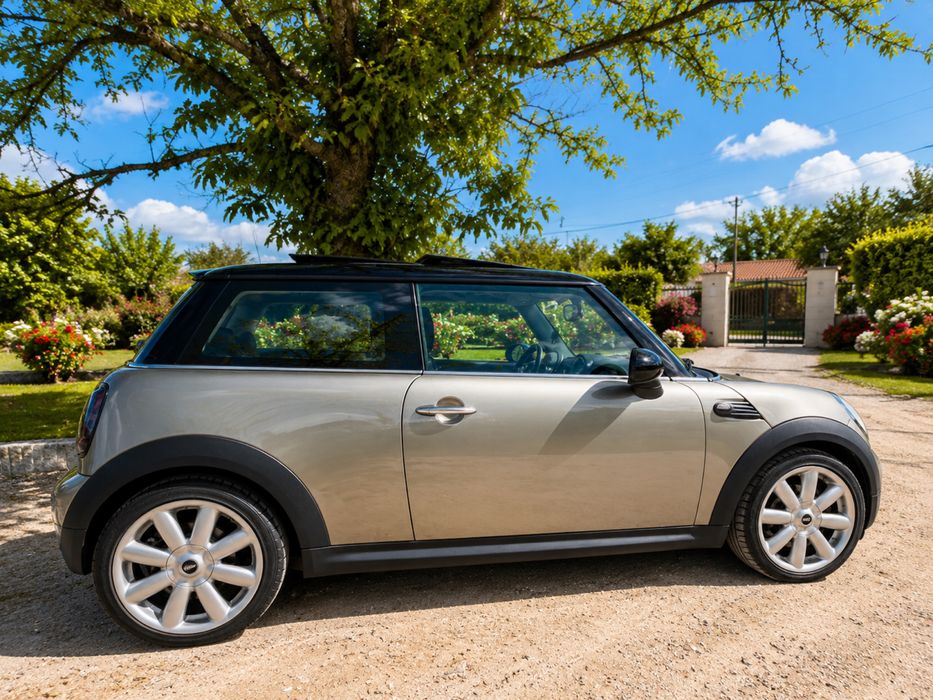 MINI Cooper 1.6 122cv | Tecto Panorâmico | Revisões em Dia