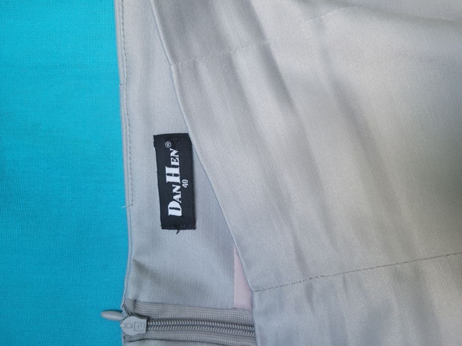 Spódniczka popielata Dan Hen r. 40