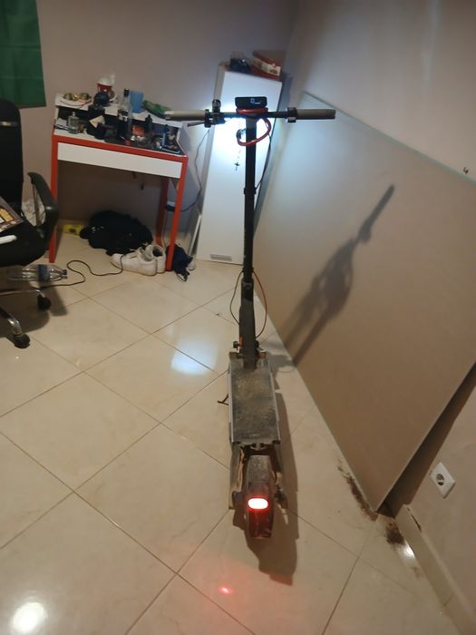 Trotinete eletrica com 2 meses de uso