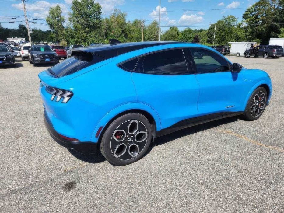 Ford Mustang Mach-E Premium      2023
