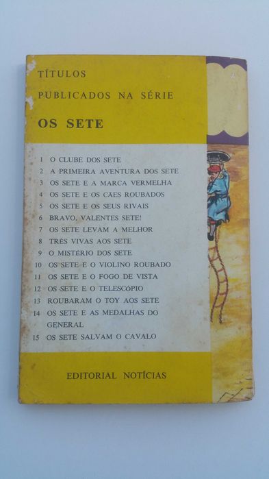 Livro Os sete e os Cães Roubados 1978 Enid Blyton editorial notícias