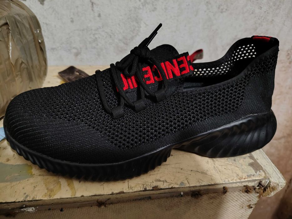 Buty robocze rozmiar 44 lub 43,5