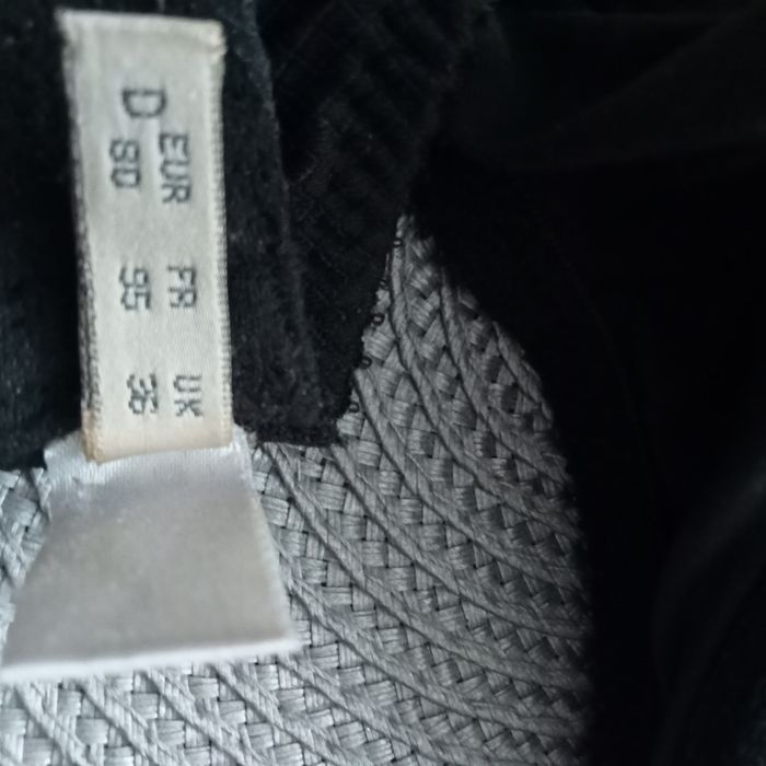 Biustonosz Change 80D