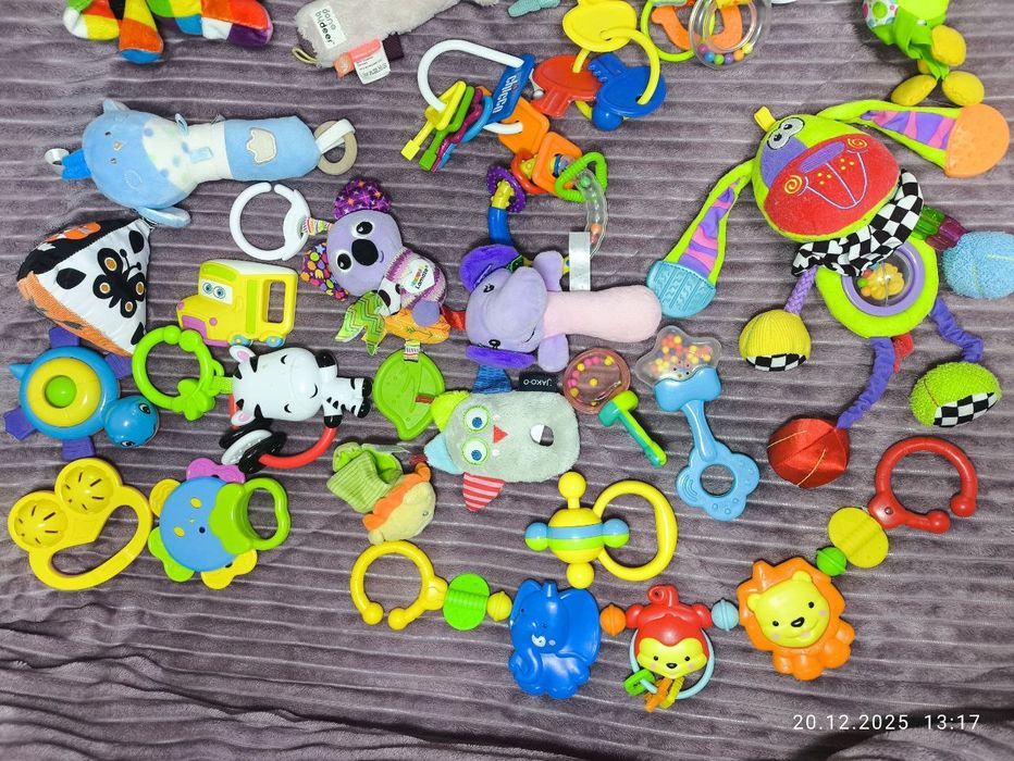 Іграшки для немовлят, ,игрушки для малышей первогодок
