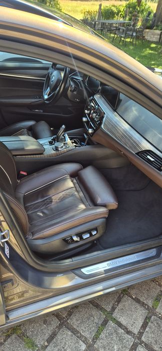 BMW 540i xDrive 340KM