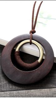 Colares pendentes grande moda