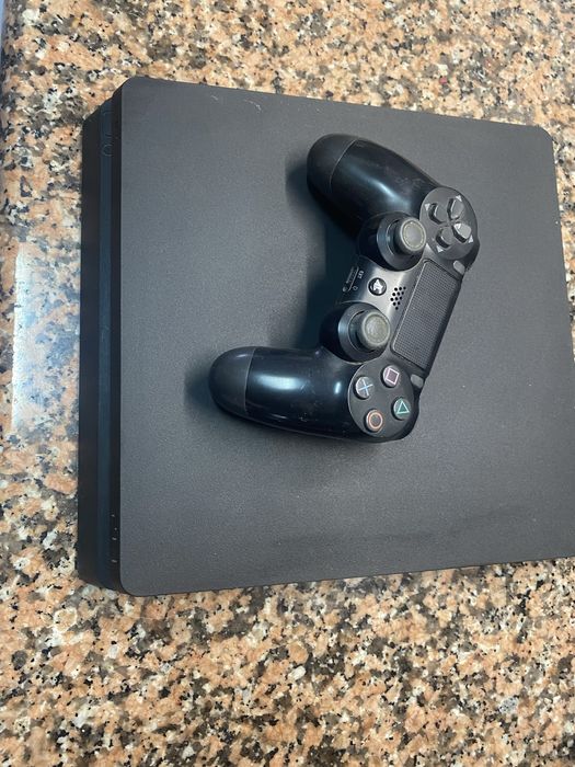 Playstation 4 com 9 jogos