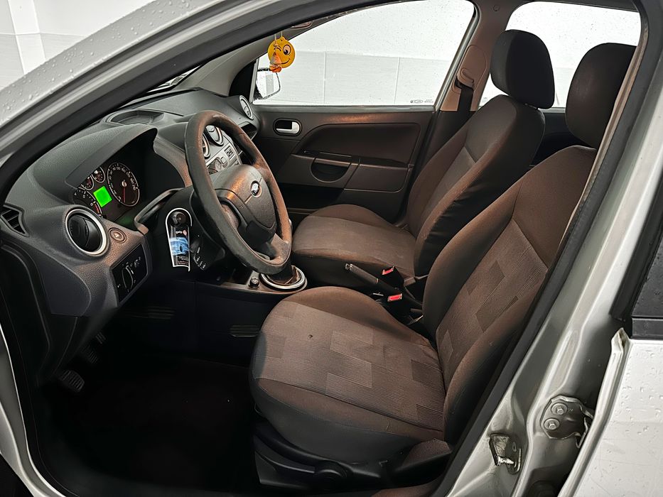 Ford Fiesta 1.25 16v - 2006/04 - Com A/C