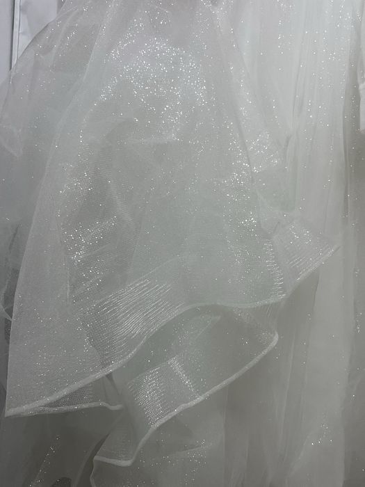 Продается свадебный наряд(платье,шубка,кольца)