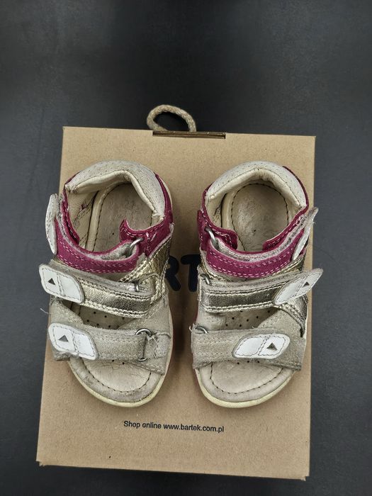 Sandały BARTEK roz 21 ciemny róż + złoty