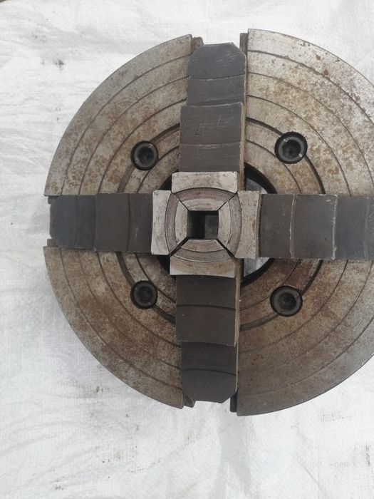 Продам патрон 4кул. на 250, почти новий