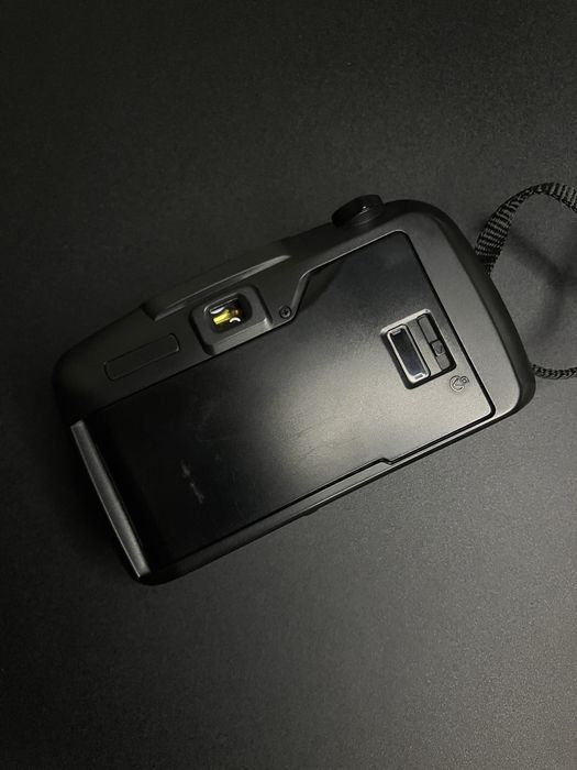 Плівкова камера Pentax IQZoom EZY