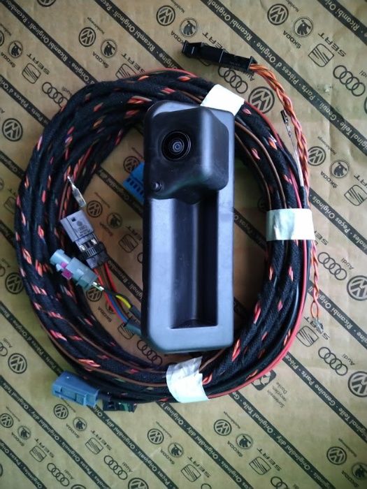 Камера заднього виду оригінал Skoda Octavia A7 Karoq Kodiaq траекторія