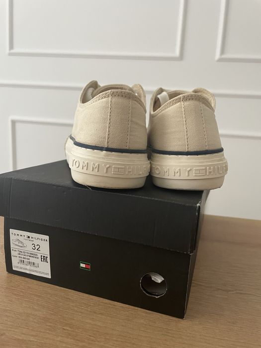 Trampki unisex Tommy Hilfiger roz 32 bezowe