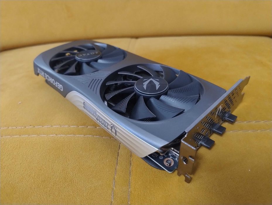 ZOTAC GeForce RTX 4070 SUPER Twin Edge 12GB GDDR6X sprawna 100%
