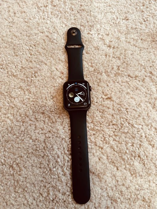 Apple Watch SE cellular 44mm