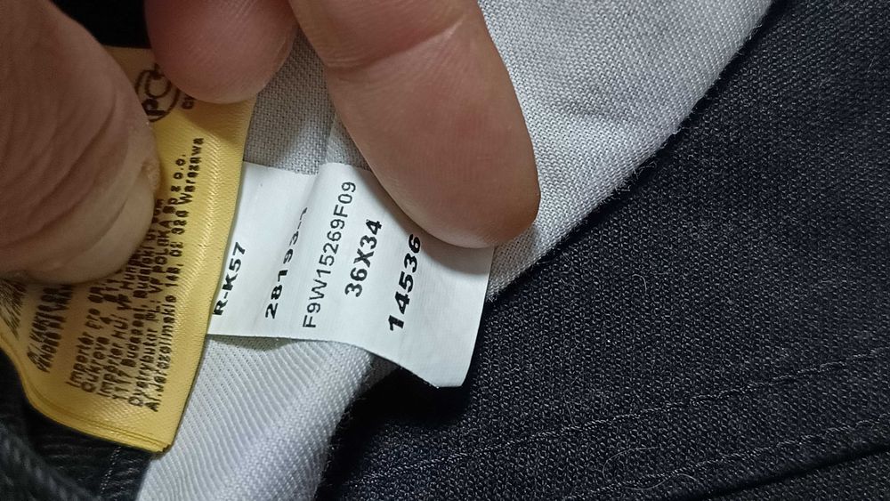 Męskie spodnie jeansowe WRANGLER r.XL stan bardzo dobry