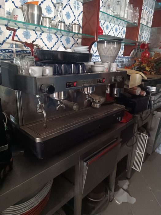 Máquina de café industrial da faema