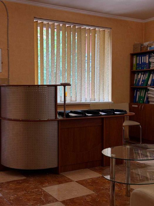 Оренда приміщення з меблями