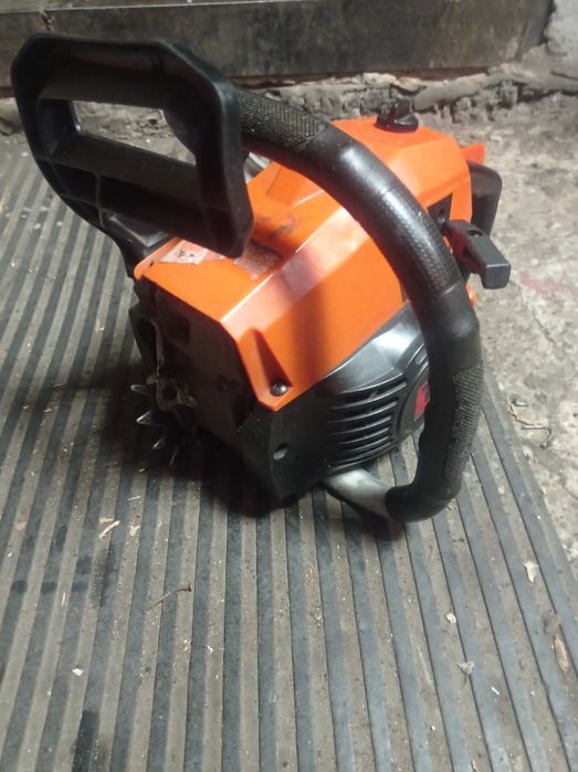 Бензопила Tekhmann csg-1840