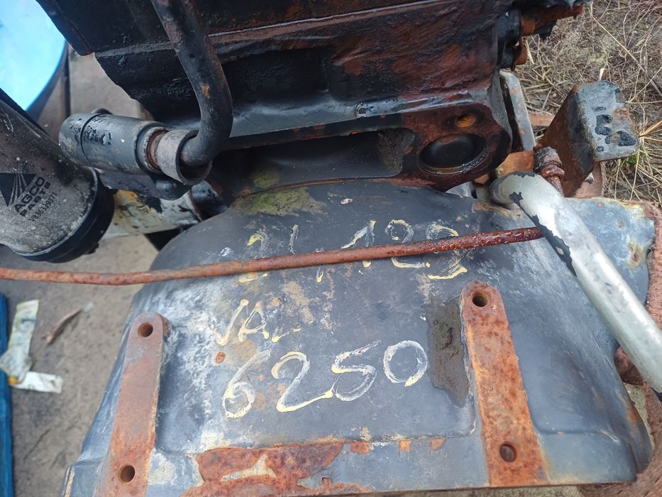 Silnik Valtra 6250 sisu 44DT 6350 kompletny częsci skrzynia